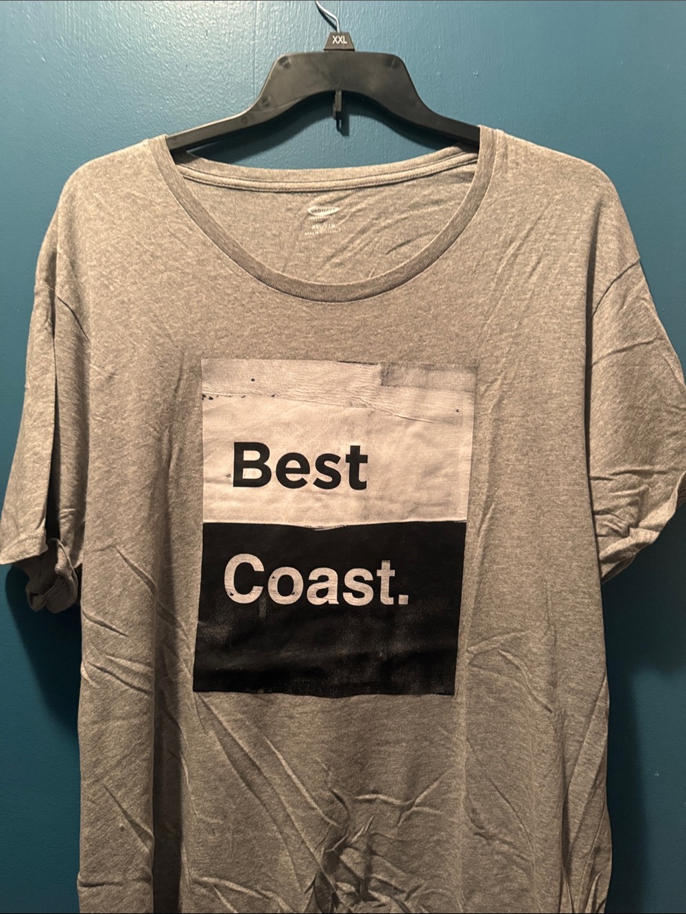 Old Navy Gray Short Sleeve Tee with Black & White Block 'Best Coast' Graphic
